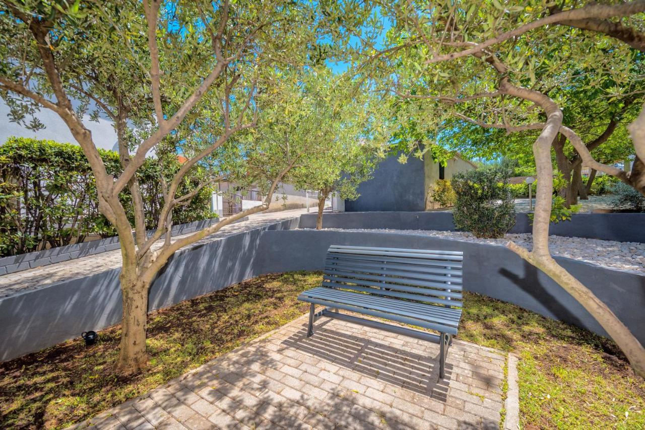 Villa Mihaela Trogir Exterior photo