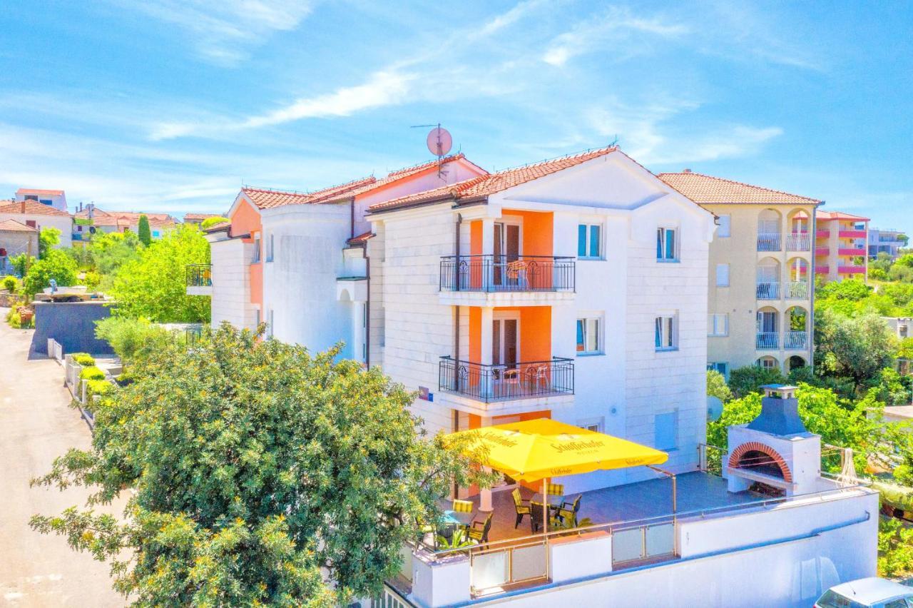Villa Mihaela Trogir Exterior photo