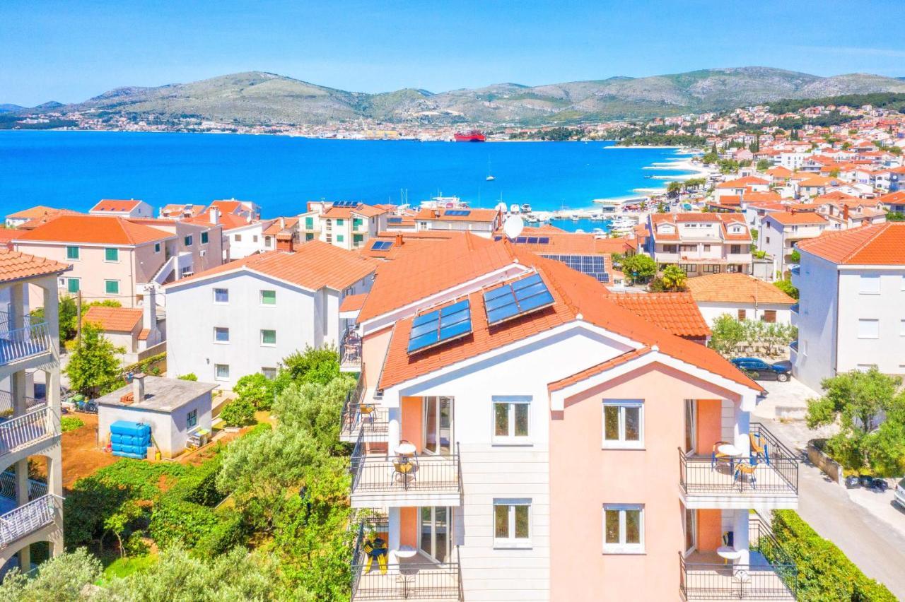 Villa Mihaela Trogir Exterior photo