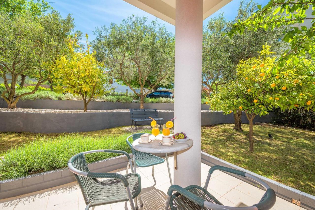 Villa Mihaela Trogir Exterior photo