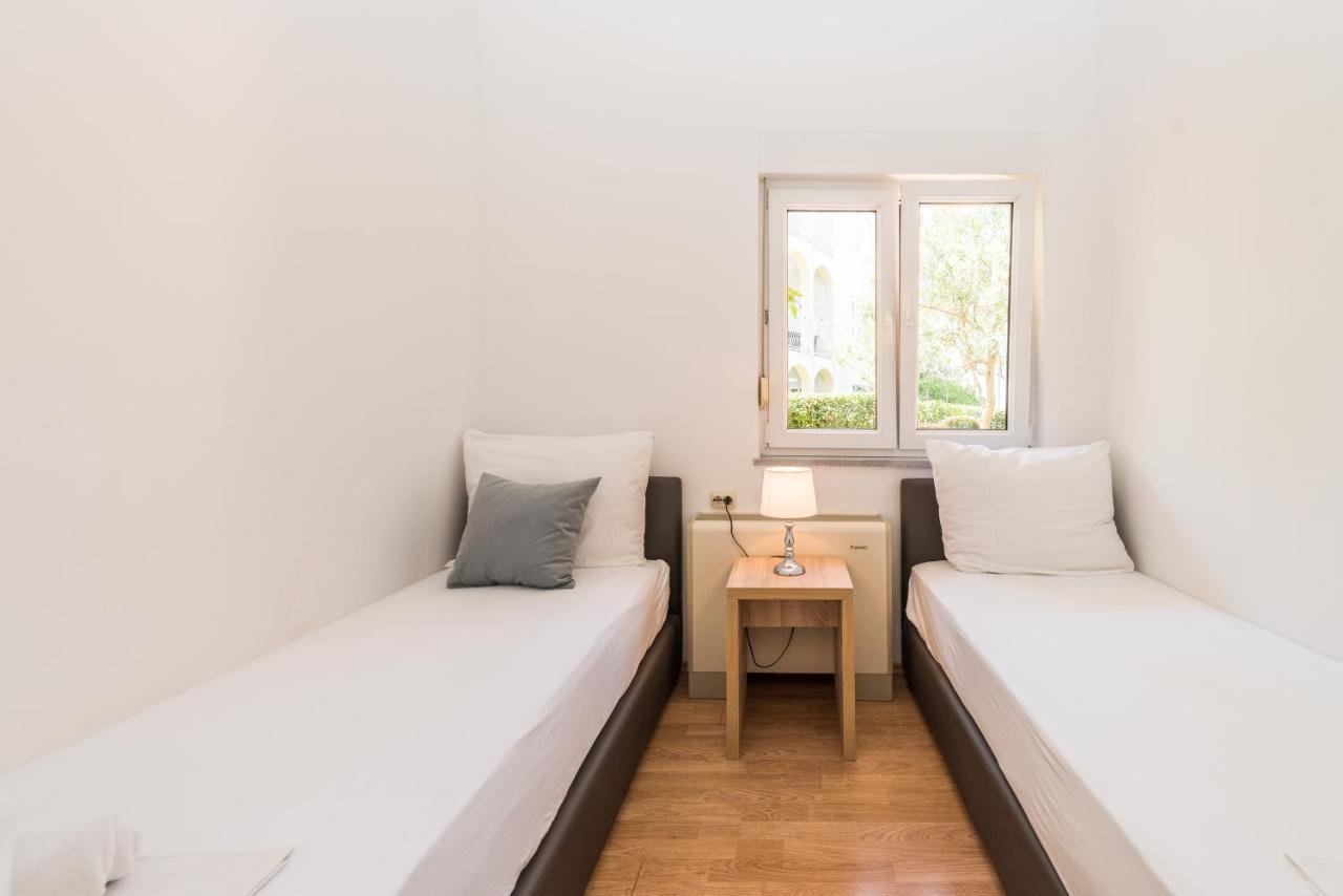 Villa Mihaela Trogir Exterior photo