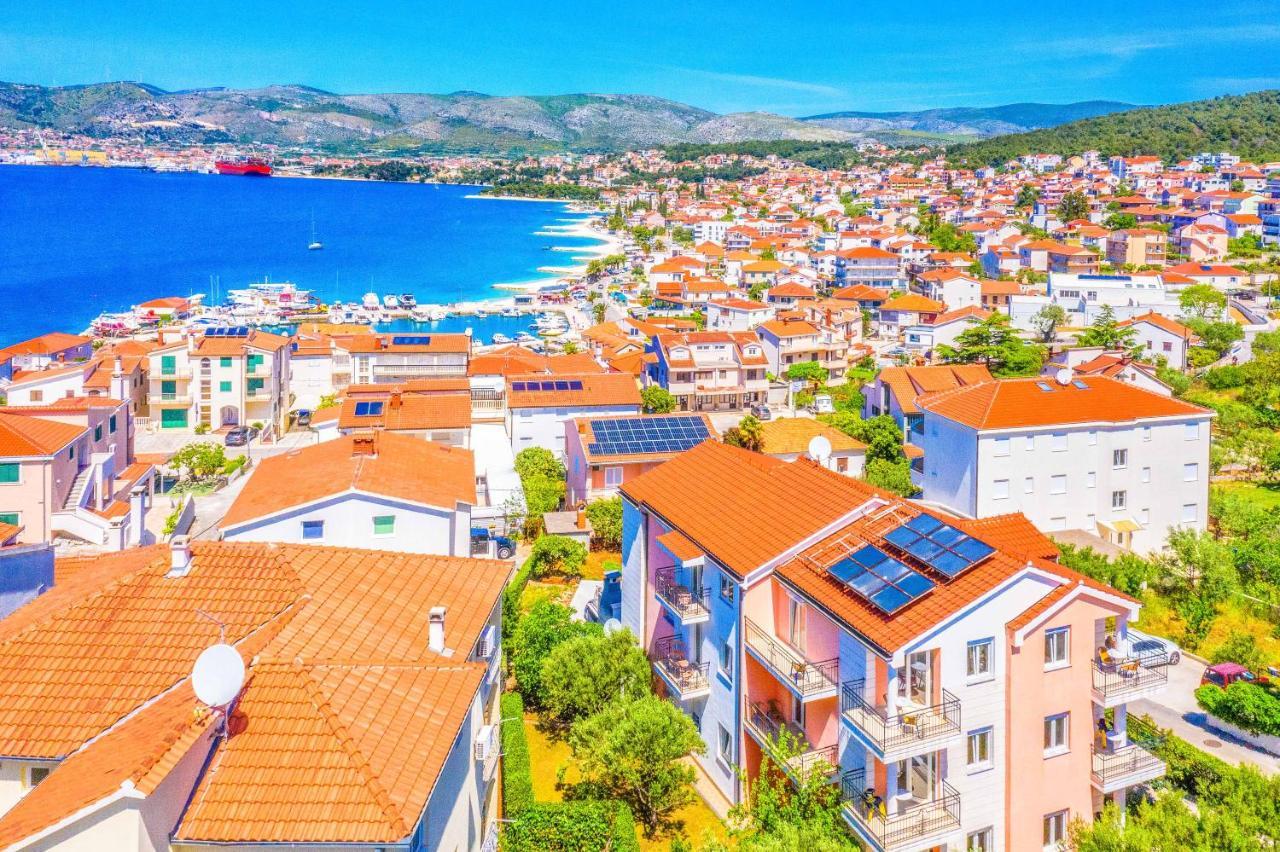 Villa Mihaela Trogir Exterior photo